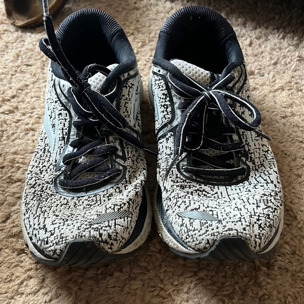 Brooks GTS Adrenaline